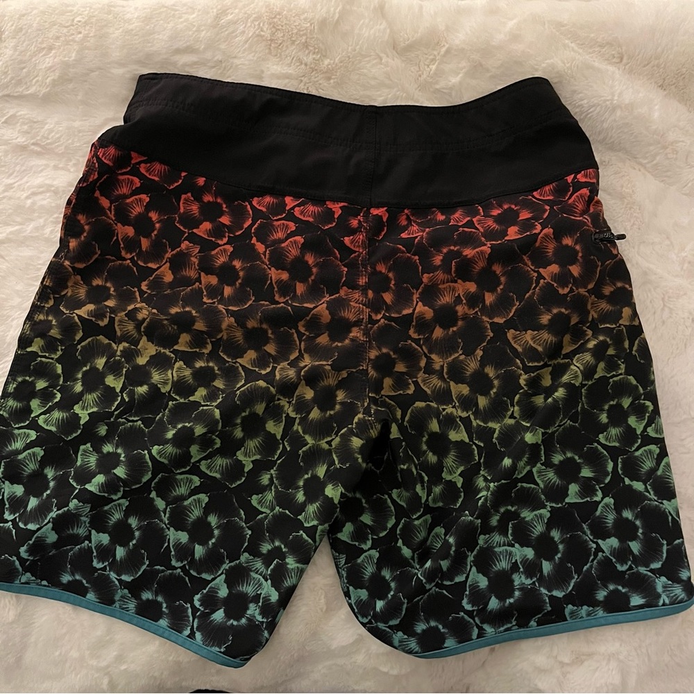 Rip curl trunks - Picture 4 of 4